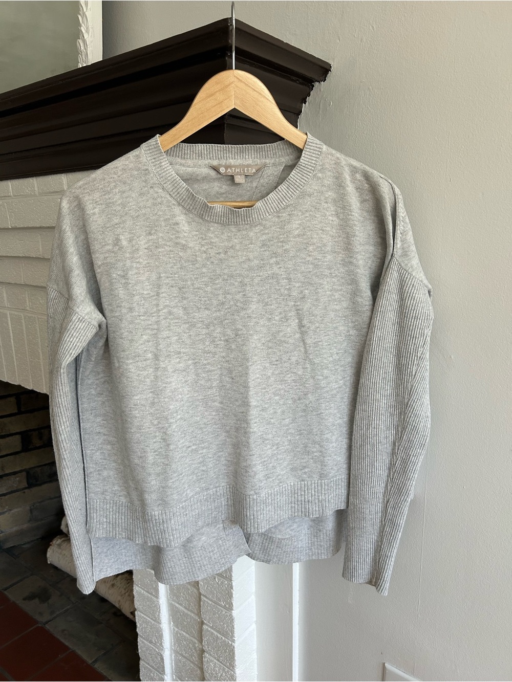 Athleta Light Heather Gray Women's Crewneck Sweater